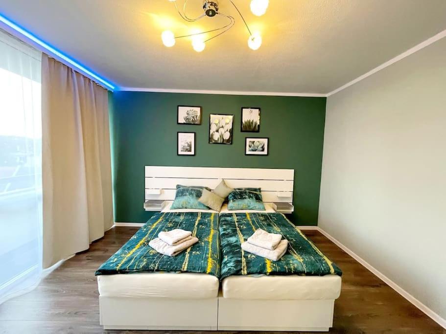 Grosse 3-Zimmer Wohnung, Zentrale Lage. Mülheim an der Ruhr Екстериор снимка
