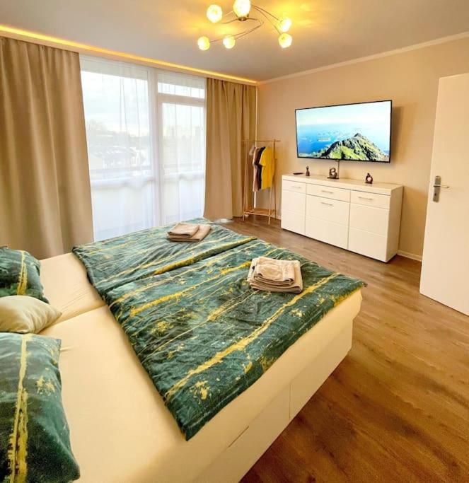 Grosse 3-Zimmer Wohnung, Zentrale Lage. Mülheim an der Ruhr Екстериор снимка