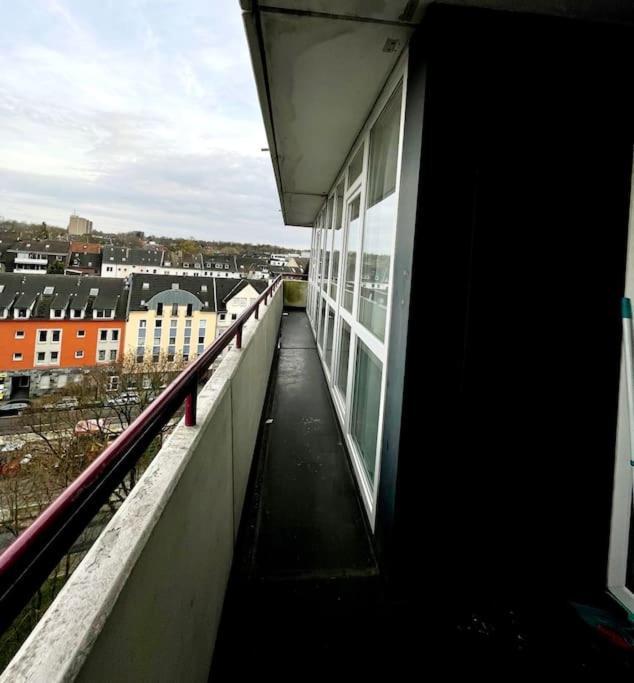 Grosse 3-Zimmer Wohnung, Zentrale Lage. Mülheim an der Ruhr Екстериор снимка