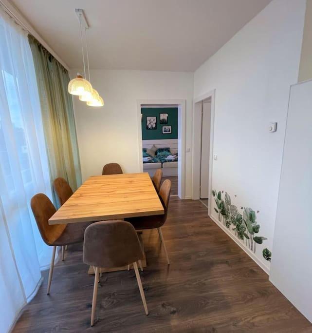 Grosse 3-Zimmer Wohnung, Zentrale Lage. Mülheim an der Ruhr Екстериор снимка