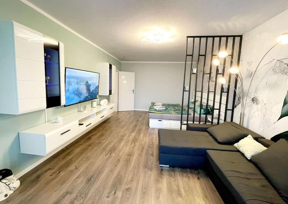 Grosse 3-Zimmer Wohnung, Zentrale Lage. Mülheim an der Ruhr Екстериор снимка