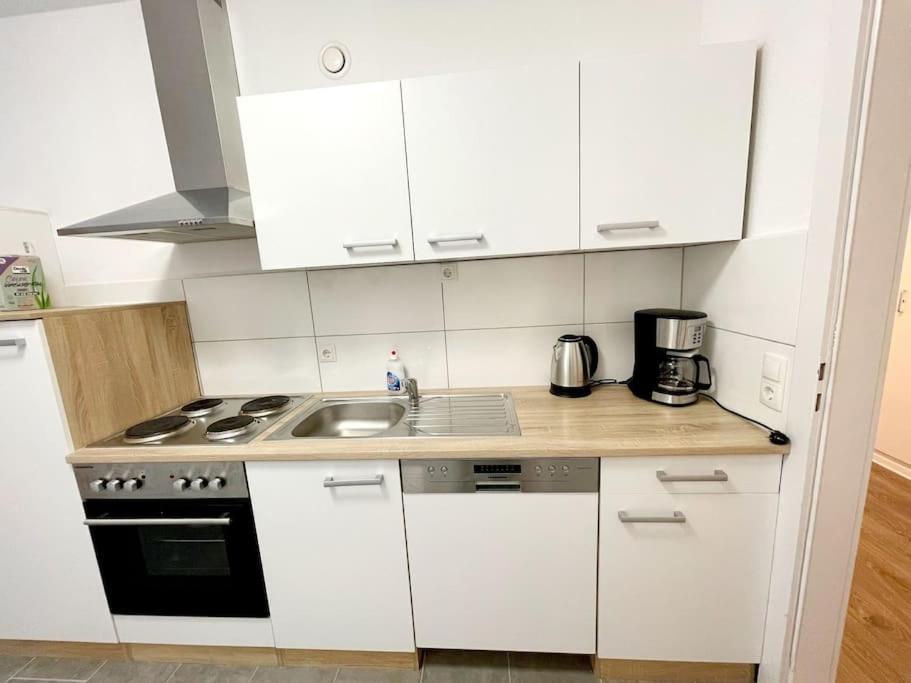 Grosse 3-Zimmer Wohnung, Zentrale Lage. Mülheim an der Ruhr Екстериор снимка
