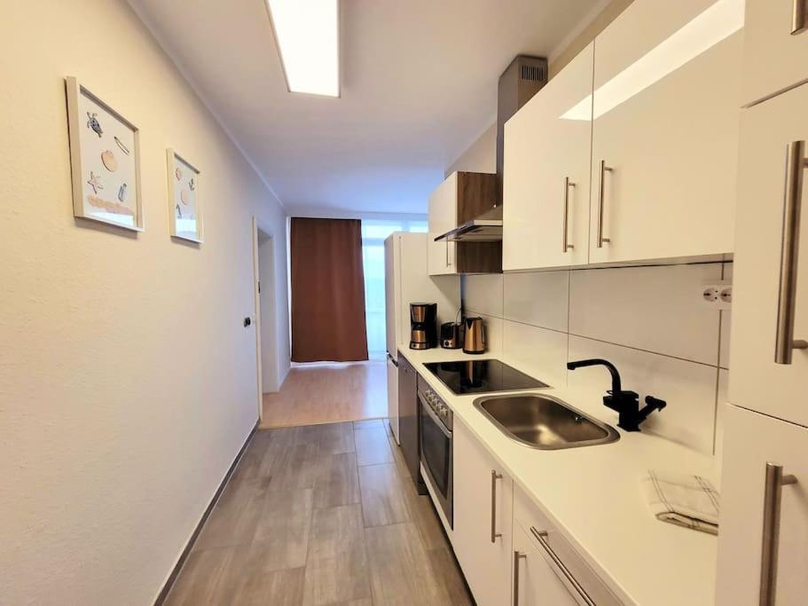 Grosse 3-Zimmer Wohnung, Zentrale Lage. Mülheim an der Ruhr Екстериор снимка